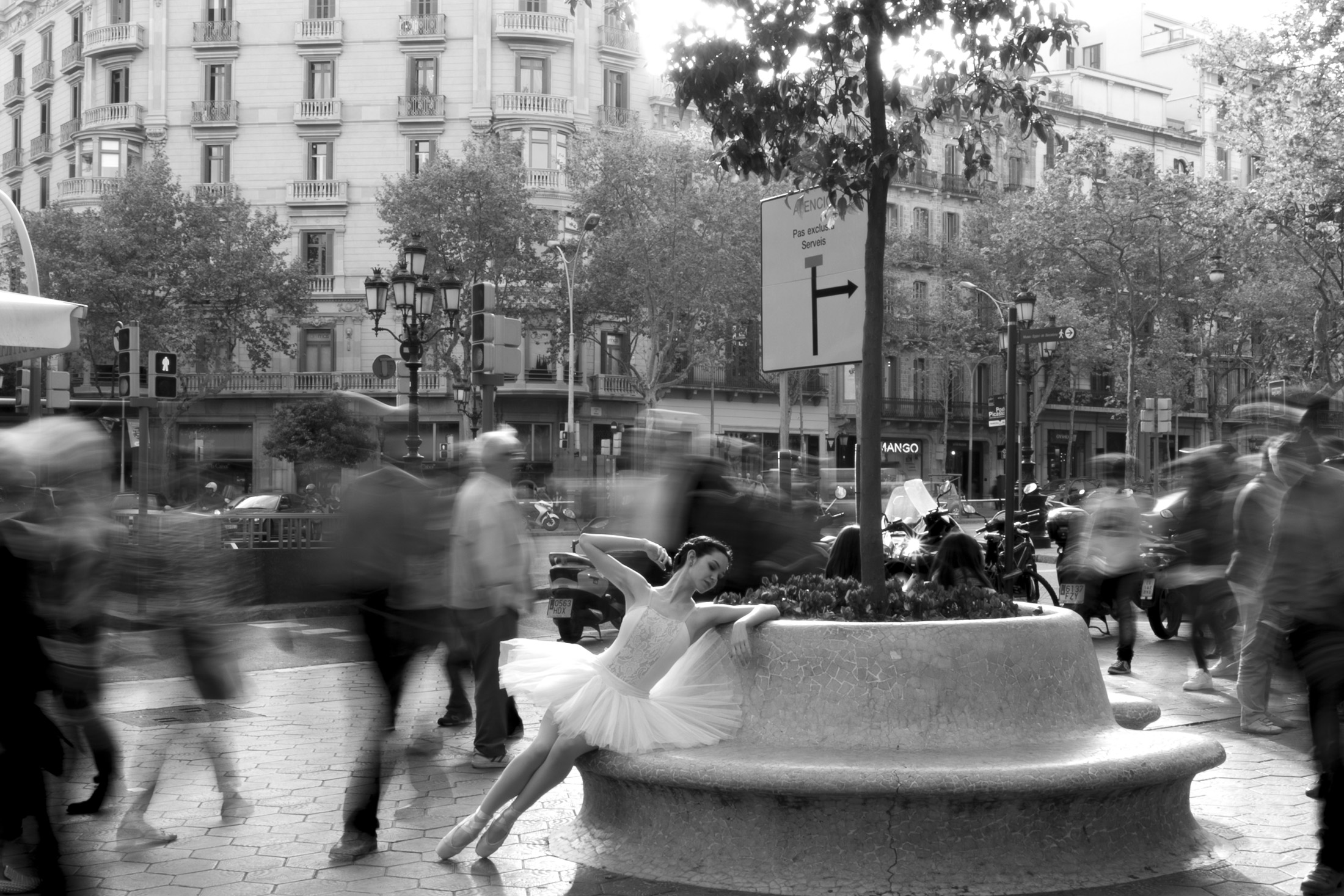 Karina Campos, Passeig de Gracia, Barcelona. Spring 2014
